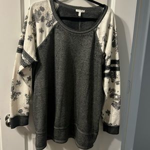 Maurices brand sweatshirt never worn